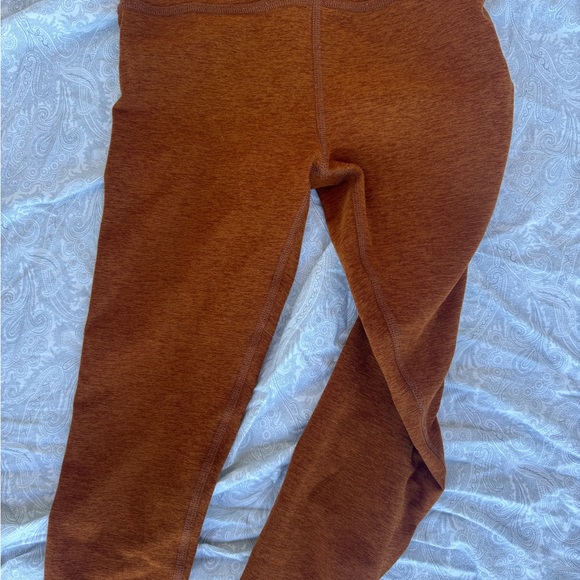Beyond Yoga Copper Leggings - Picture 5 of 7